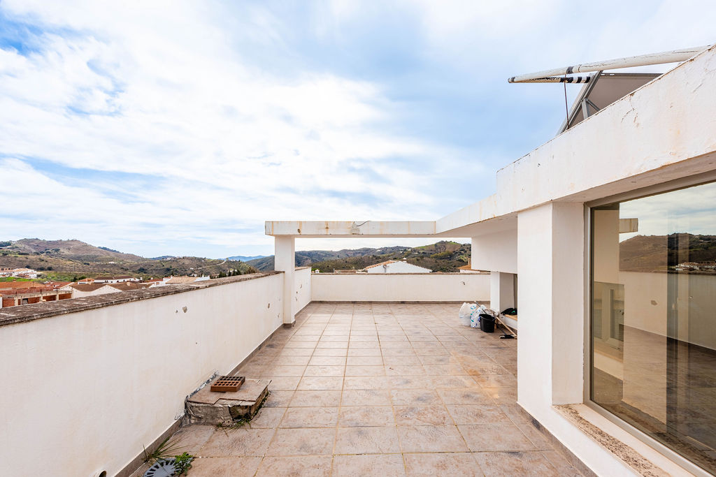 Semi-detached house in Colmenar