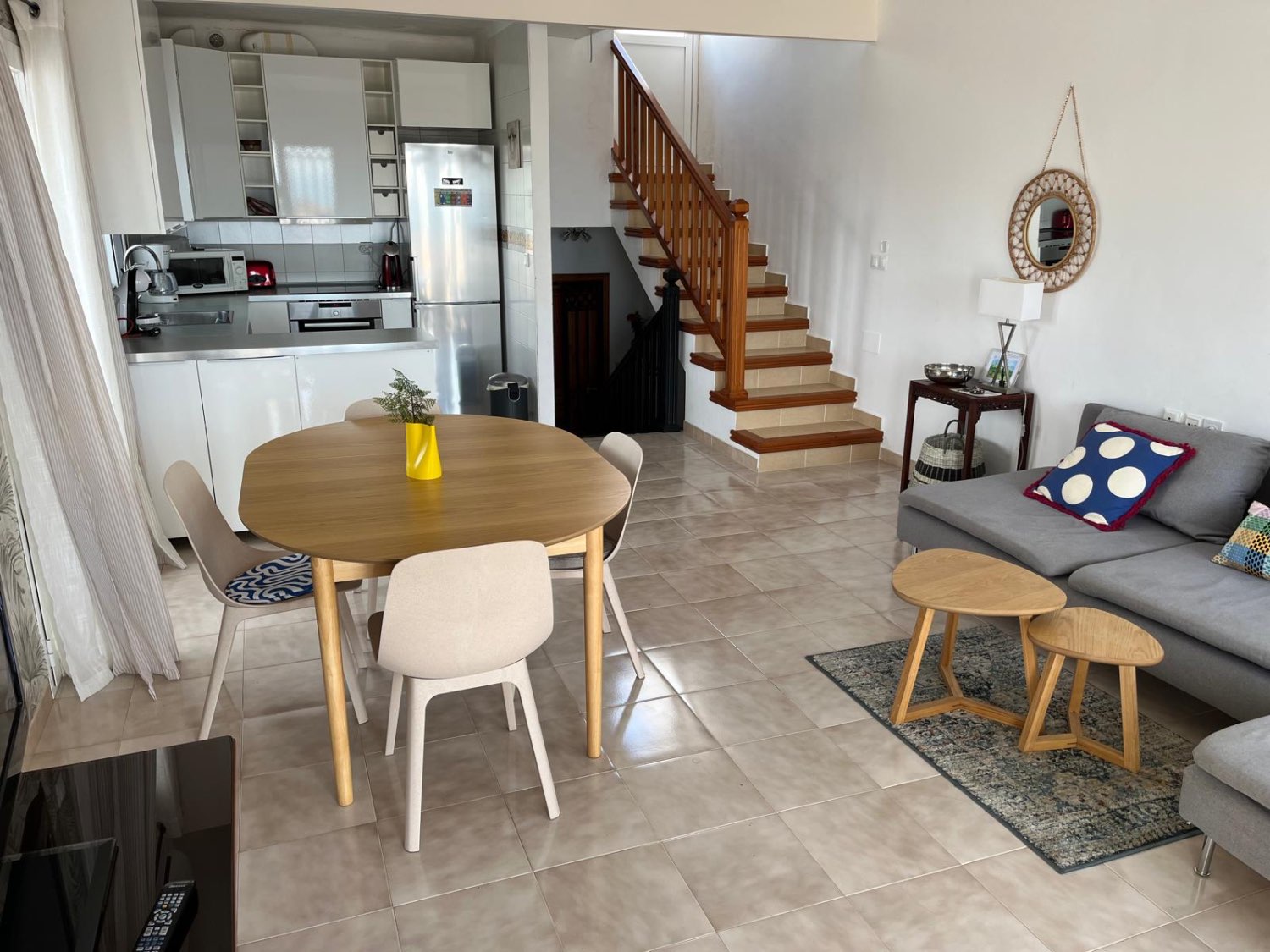 Spacious corner villa with panoramic views