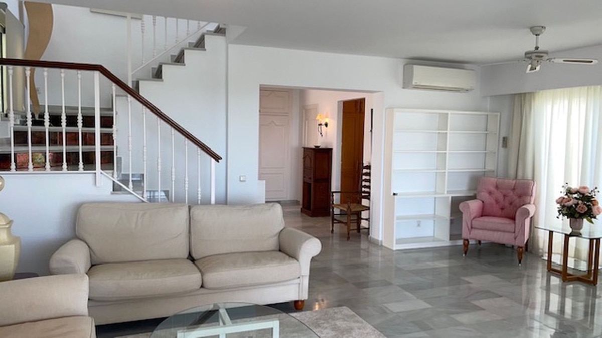 spacious villa in Alhambra  in Nerja