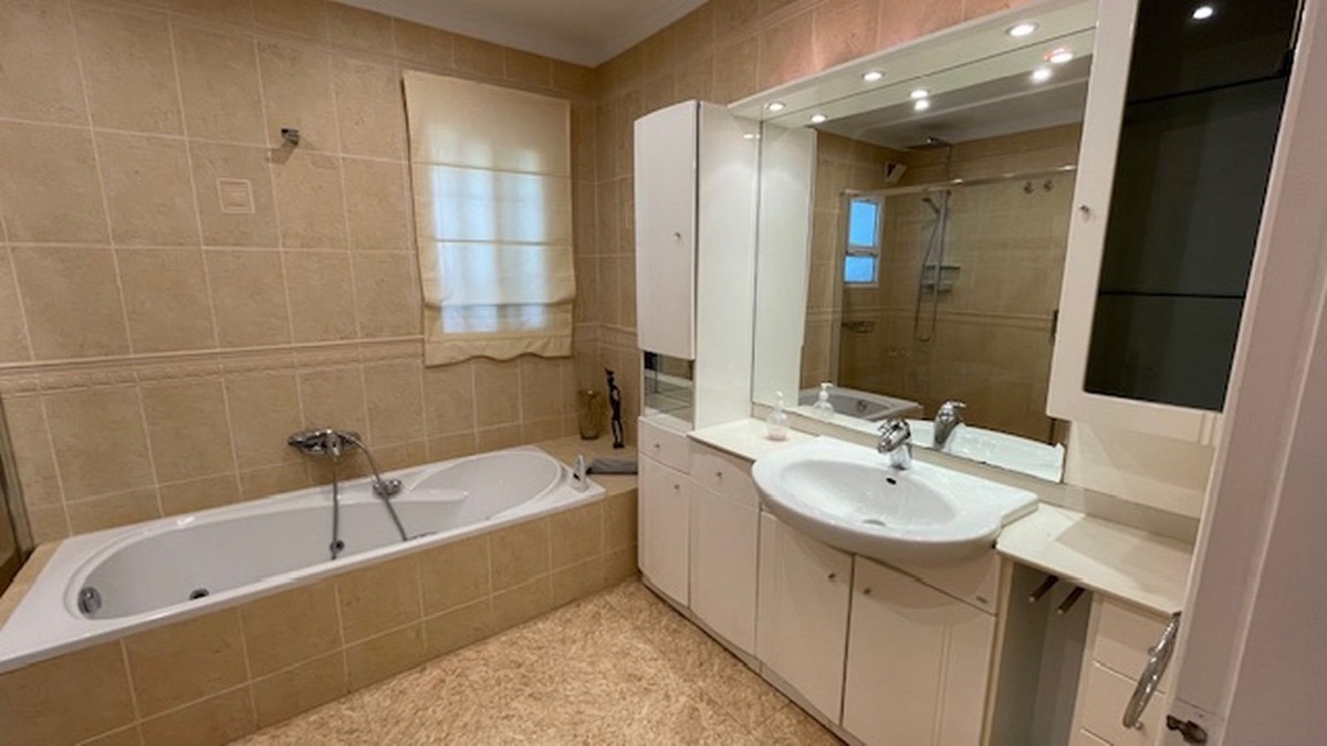 spacious villa in Alhambra  in Nerja