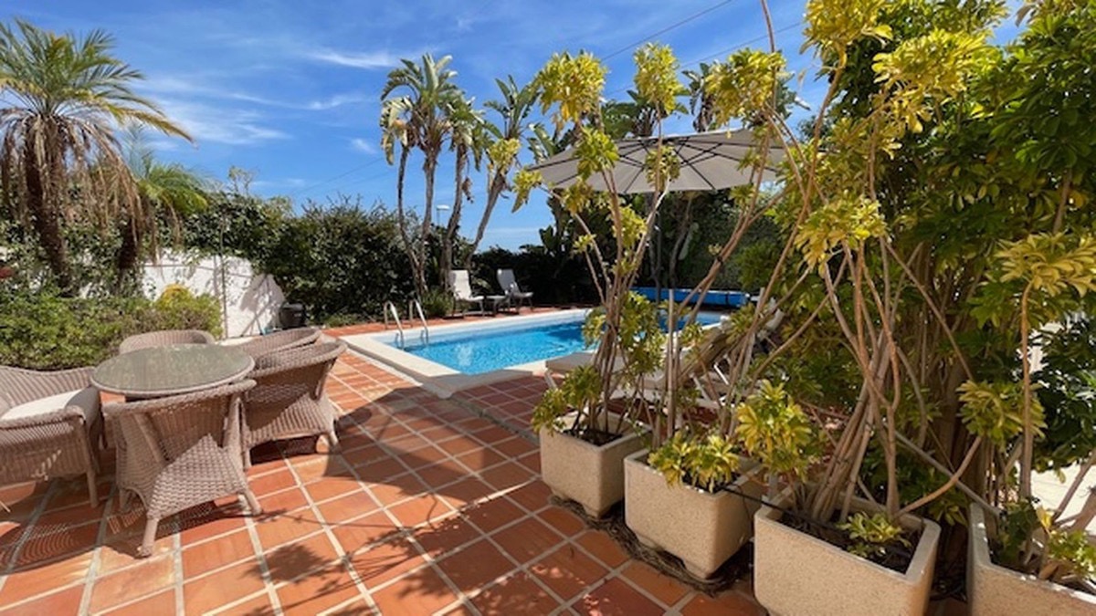 spacious villa in Alhambra  in Nerja