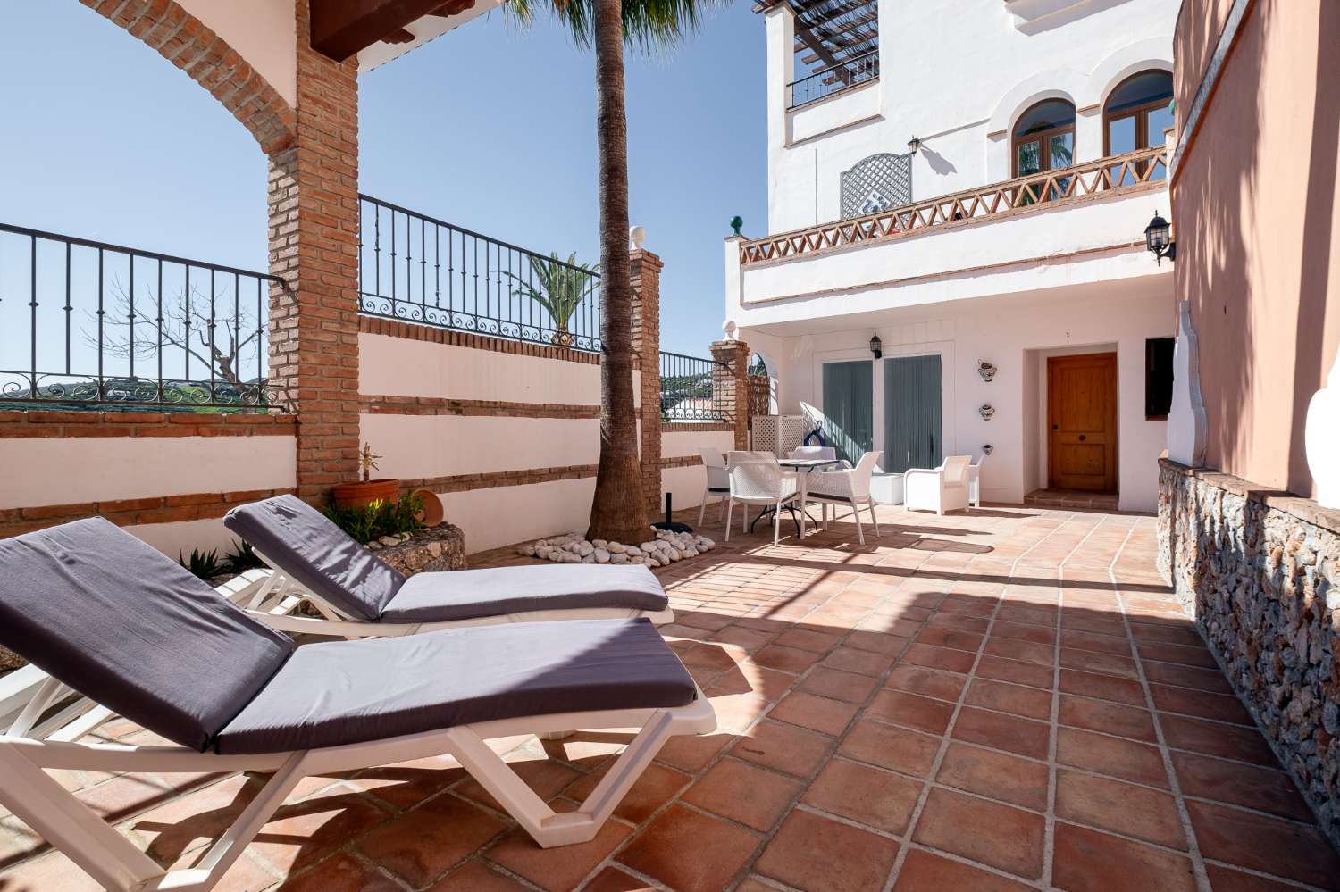 Bel appartement à vendre dans la résidence La Fuente, Frigiliana