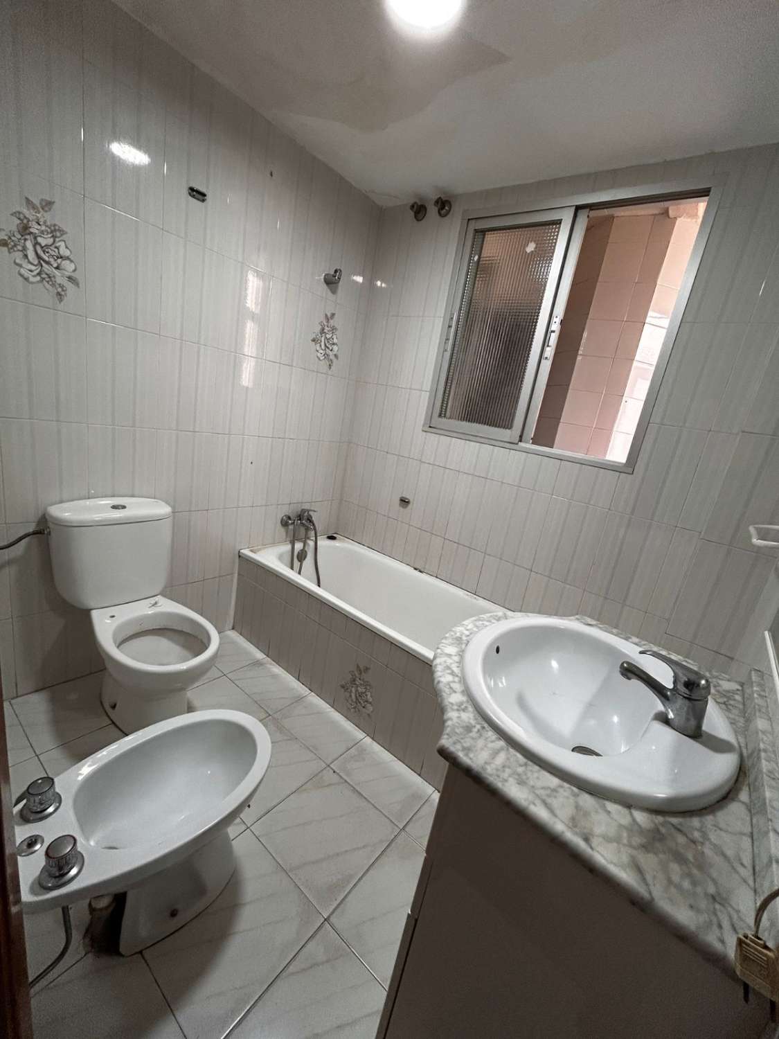 Appartement à vendre à Nerja - Spacieux, lumineux et idéalement situé.