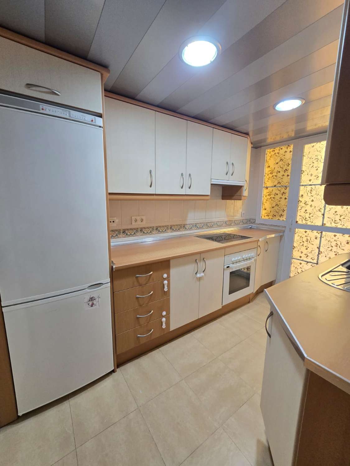 Beautiful apartment with a large terrace for sale in Torrox Costa
