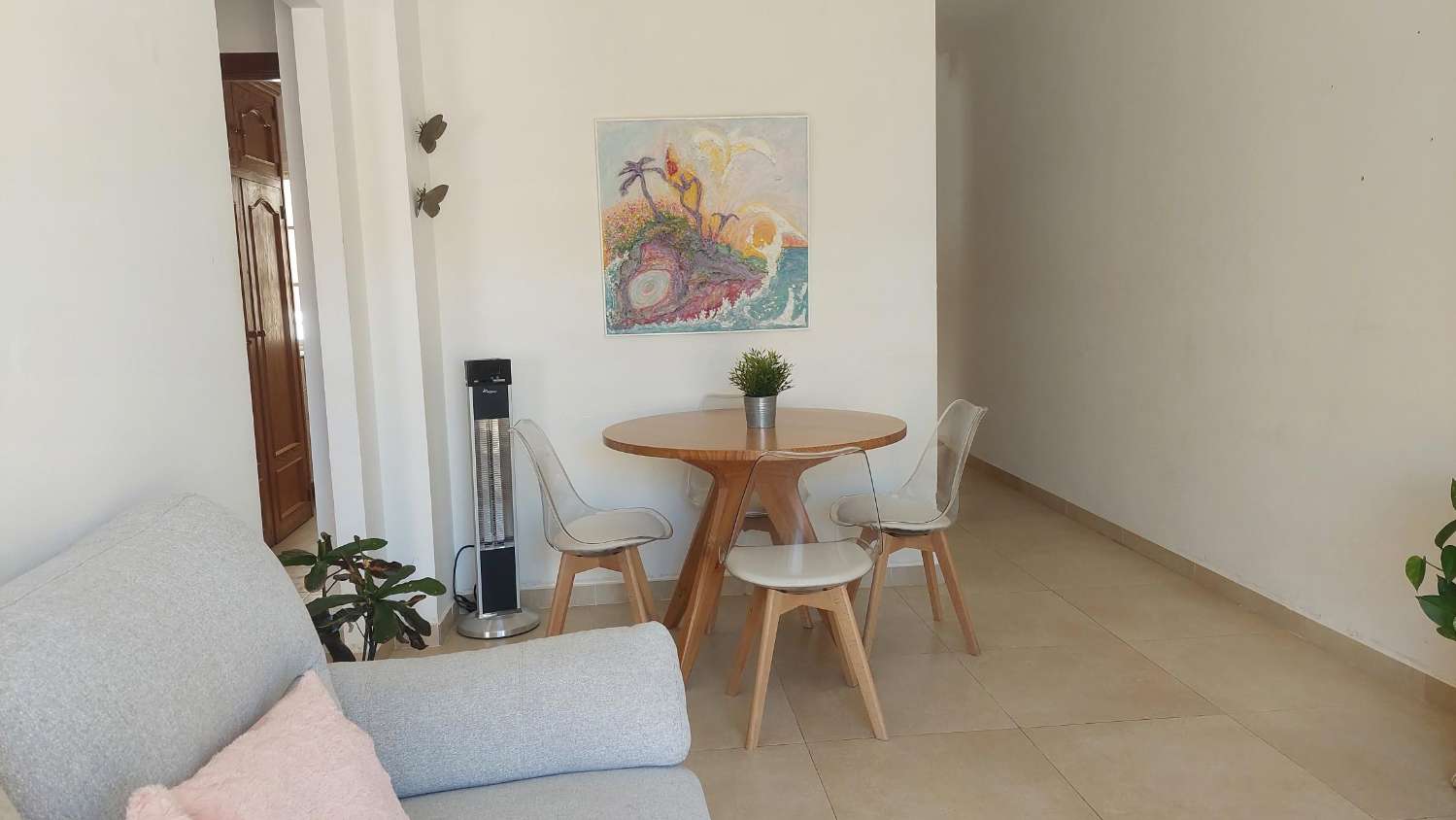Beautiful apartment for sale in the Torrecilla area of Nerja