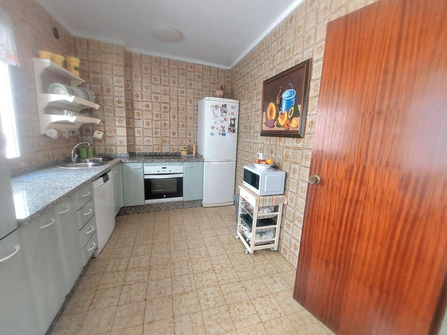 Spacious apartment for sale in the centre of Nerja