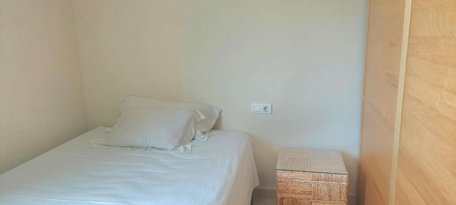 Exclusive beachfront apartment in Peñoncillo (Torrox Costa)