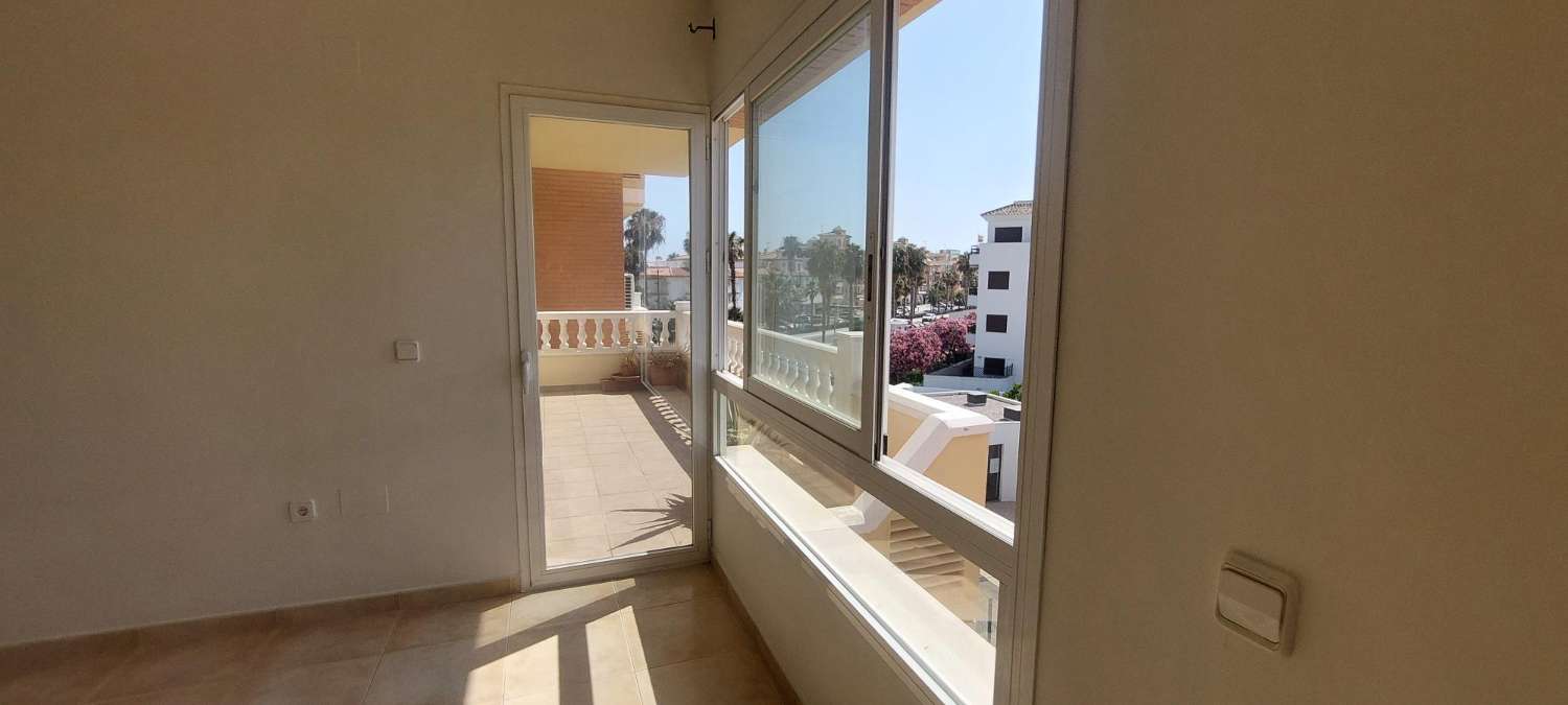 Apartamento   en venta  cerca  del Mar  (   Peñoncillo  Torrox costa)