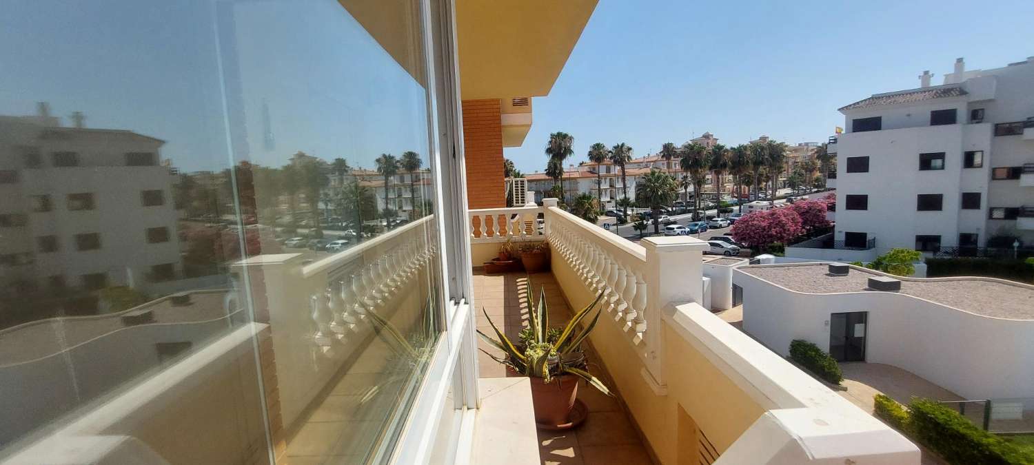 Apartamento   en venta  cerca  del Mar  (   Peñoncillo  Torrox costa)