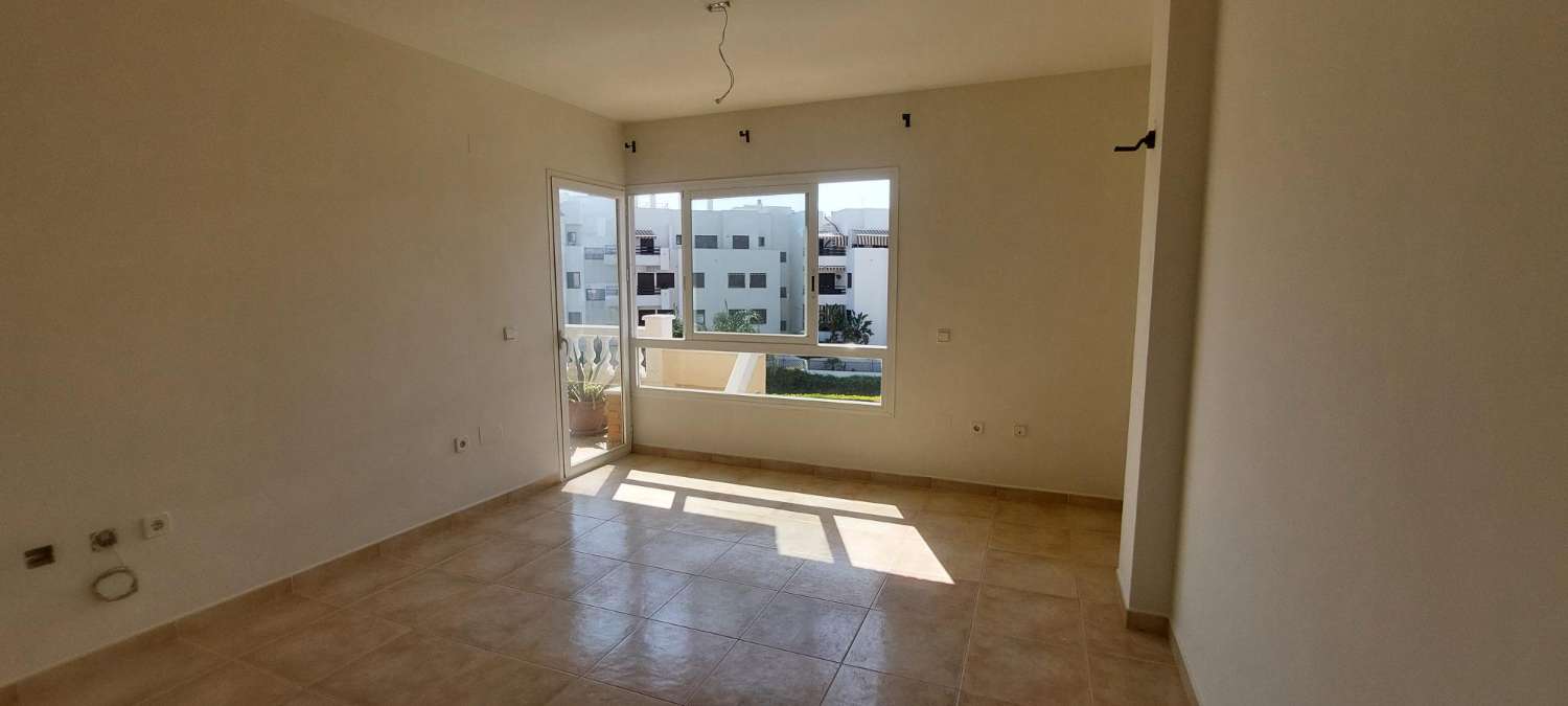 Apartamento   en venta  cerca  del Mar  (   Peñoncillo  Torrox costa)