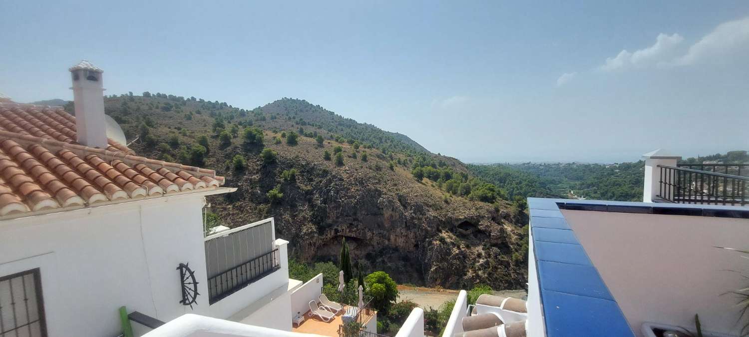 Beautiful villa for sale in Frigiliana