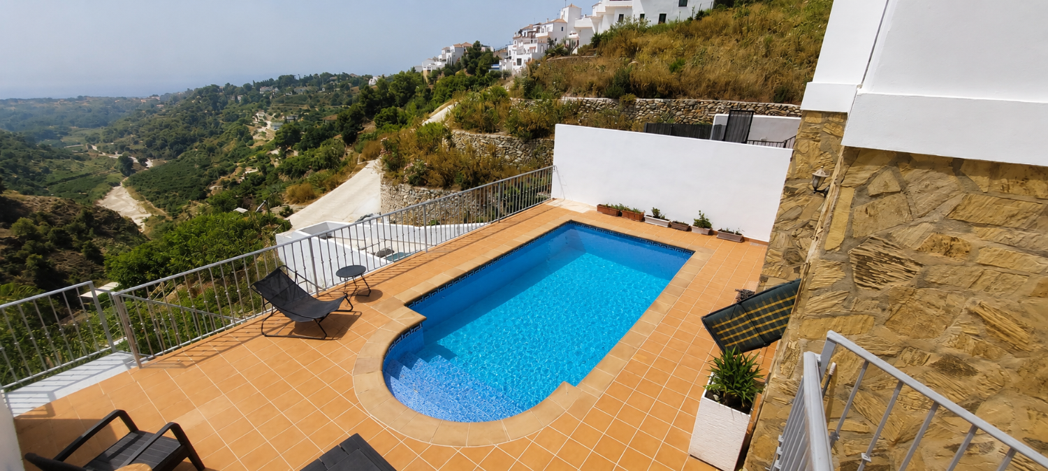 Beautiful villa for sale in Frigiliana