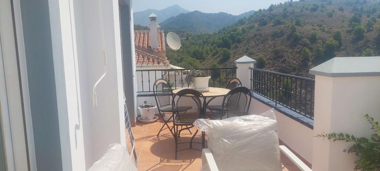 Beautiful villa for sale in Frigiliana