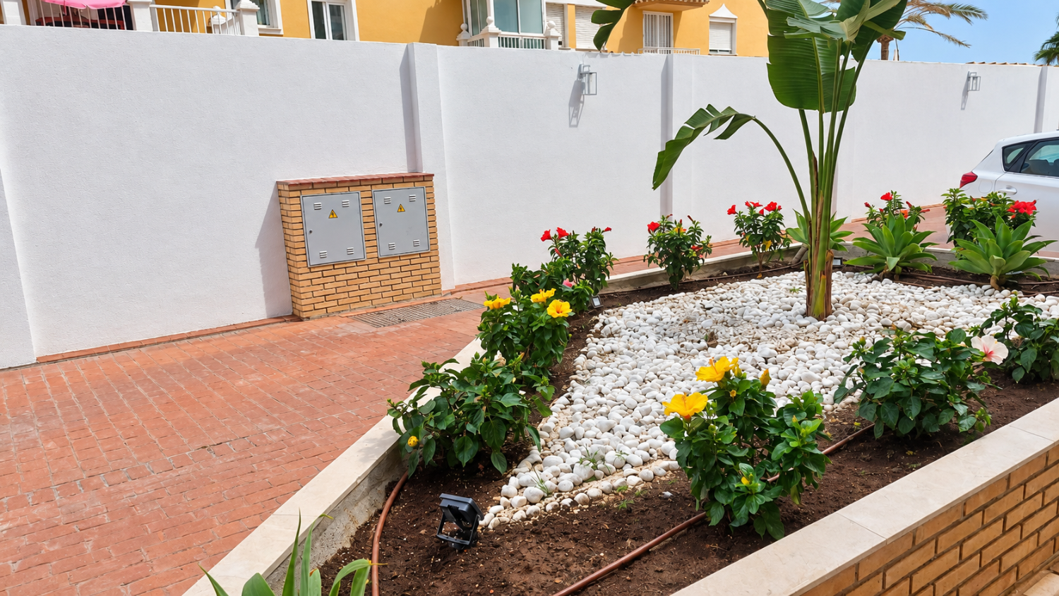Amplio y luminoso apartamento con terraza y piscinas, a solo dos minutos de la playa – Fuengirola