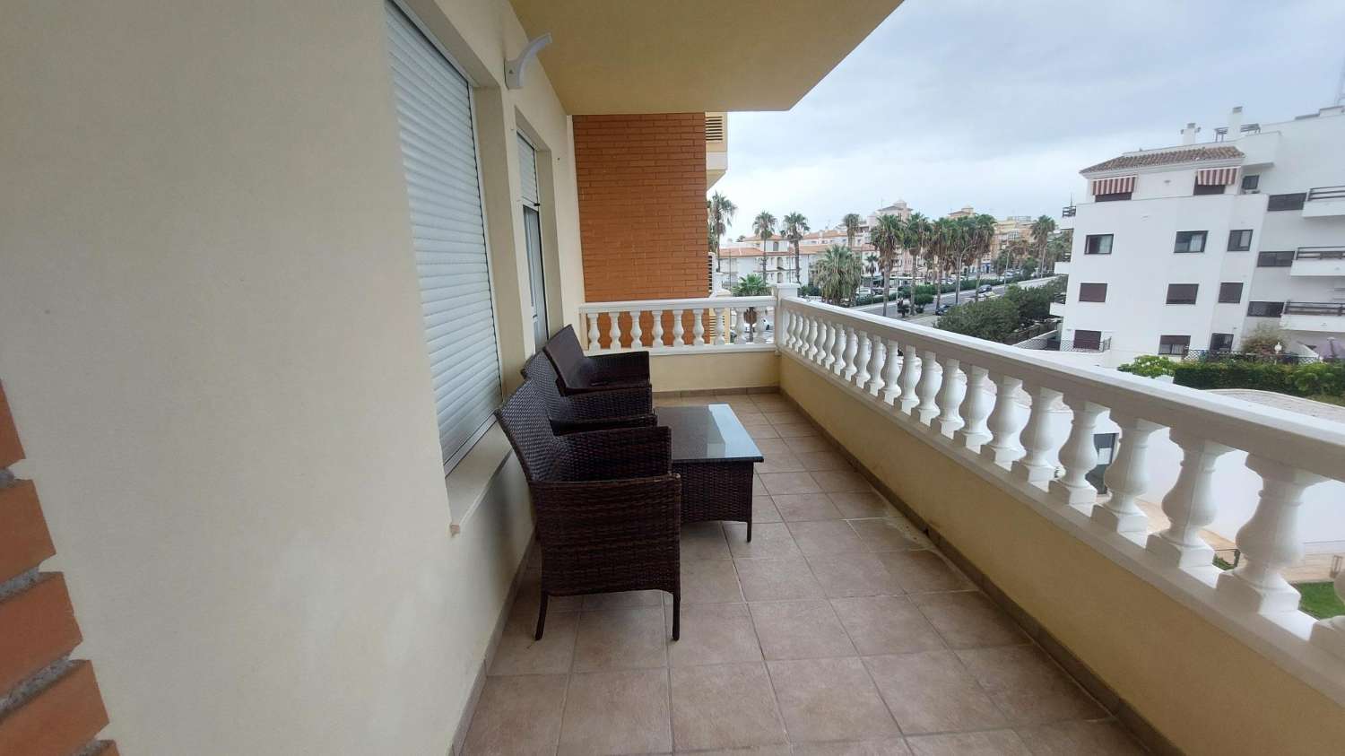 Bonito apartamento  alquiler de  larga temporada  a unos minutos de playa