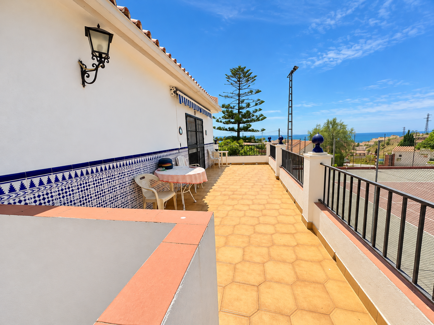 Beautiful villa near the sea