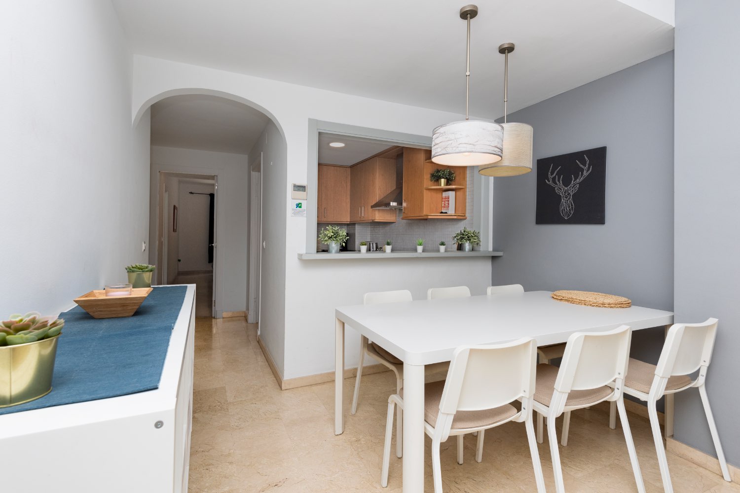Apartamento de 3 habitaciones en primera línea de playa en Burriana Playa.