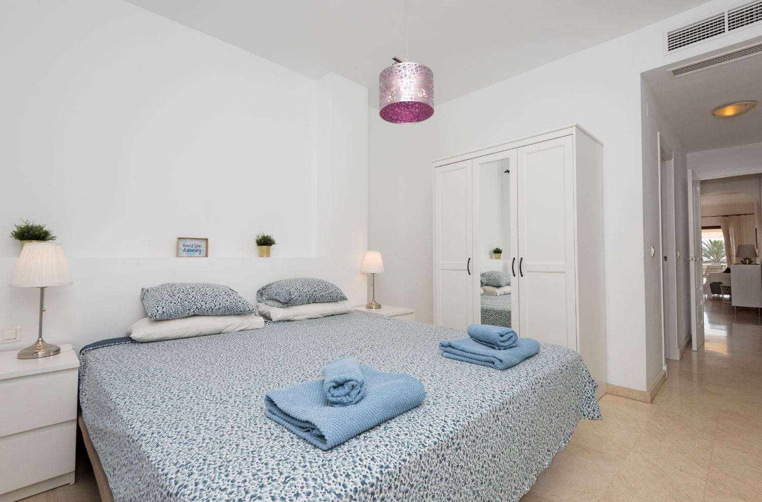 Apartamento de 3 habitaciones en primera línea de playa en Burriana Playa.