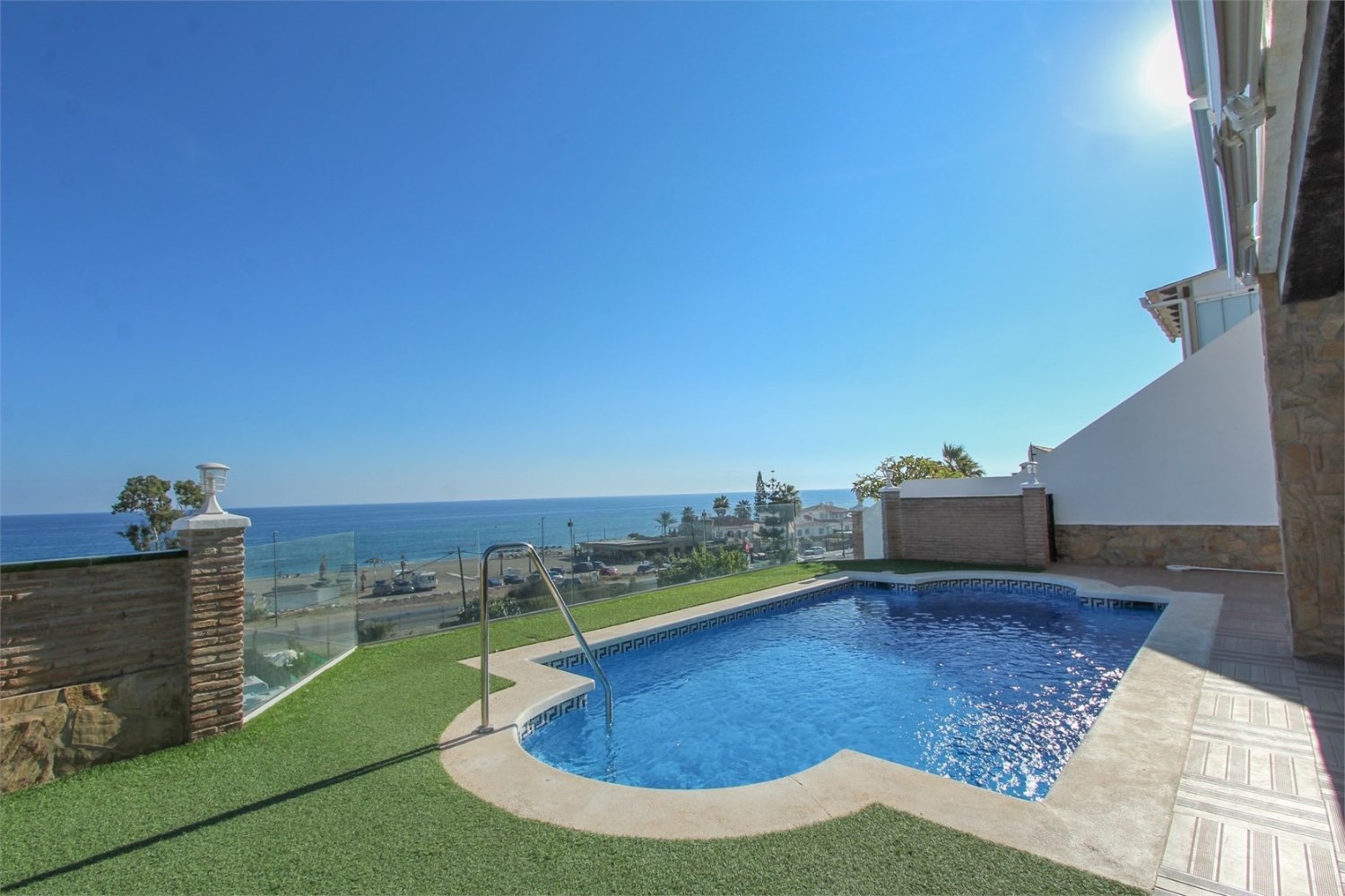 Villa villa individuelle à Las Flores, El Peñoncillo, Torrox-Costa