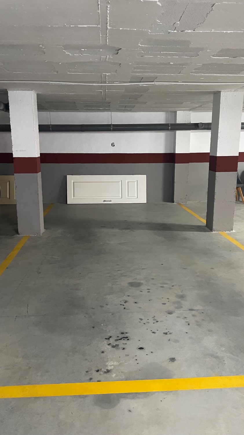 Apartamento en primera línea de playa en Burriana Playa con terraza de 100 m2 en Nerja.