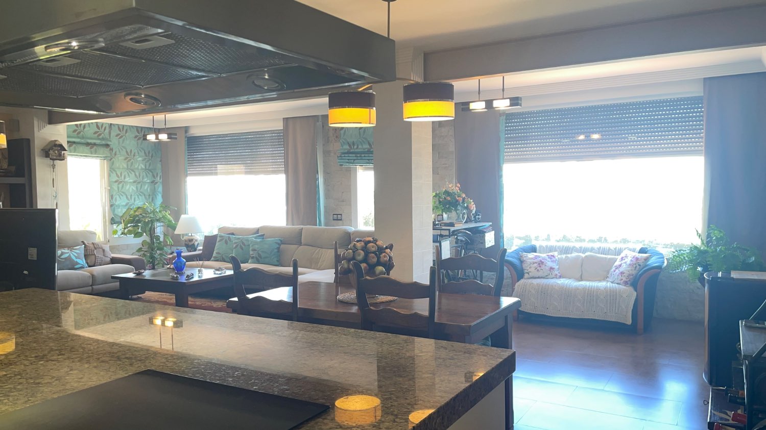 Frontline ground floor apartment of 170m2   Torrox -costa